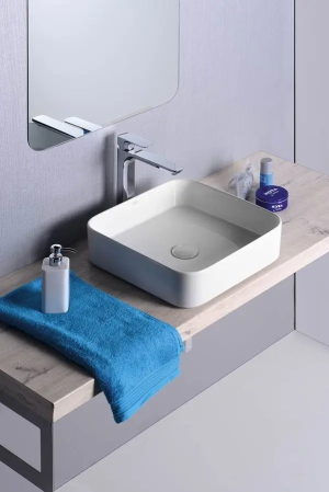 Тънкостенна мивка тип купа / върху плот Nova